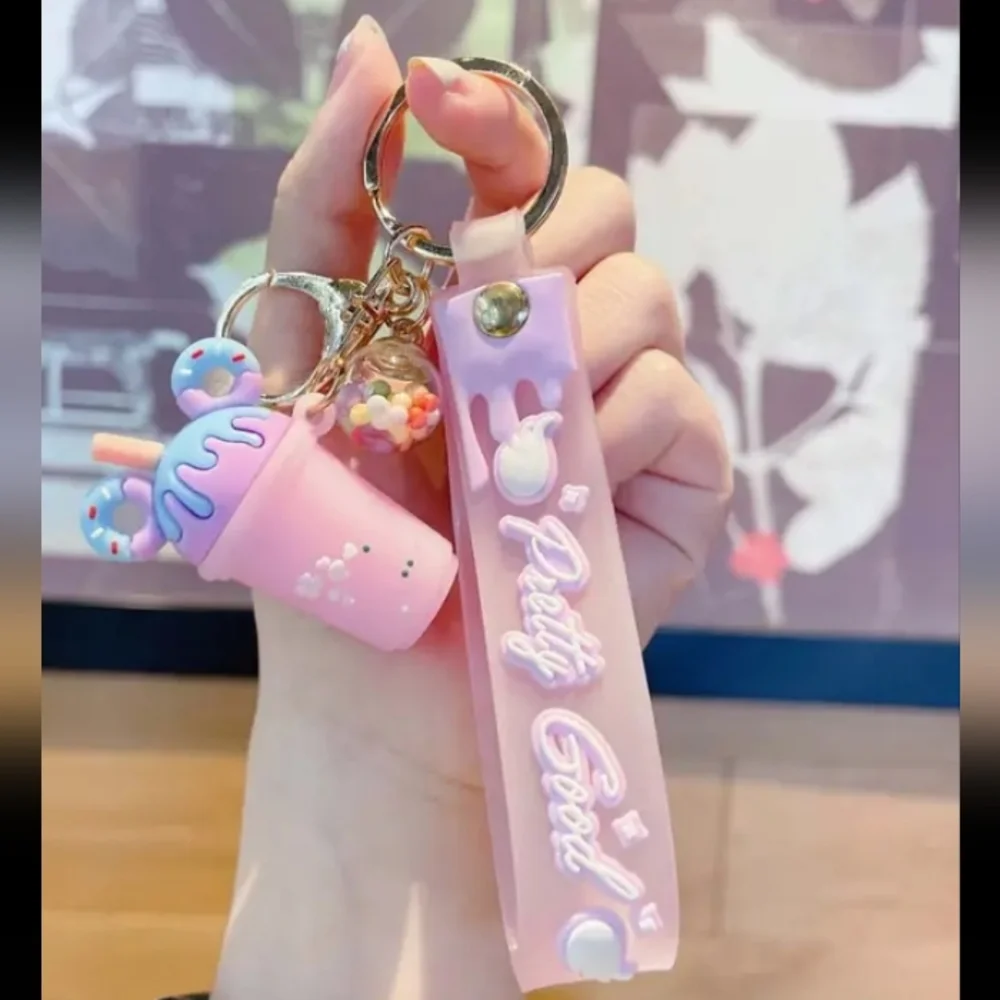 Adorable keychain! - Picture 1 of 2